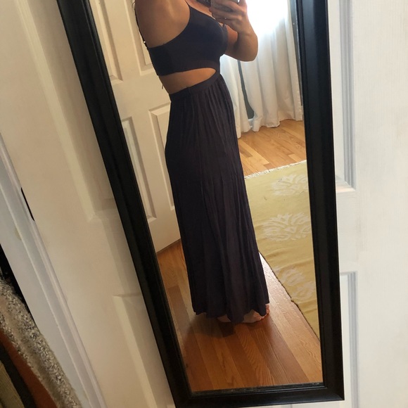 Cut Out Maxi Dress - Picture 2 of 8